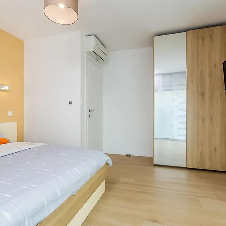 Holiday home Nika By Interhome Malinska