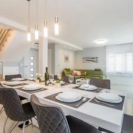 Holiday home Nika By Interhome